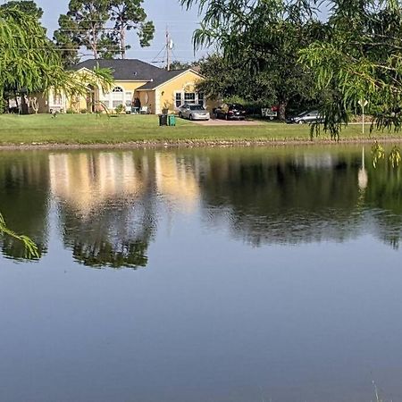 Port Saint Lucie A Little Piece Of Heaven- Peaceful Lake View Apartment- 1 Min From I95 And Turnpike Port St. Lucie Esterno foto