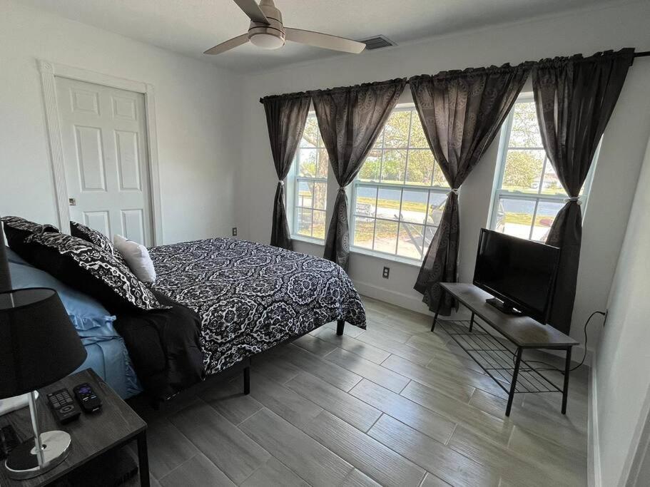 Port Saint Lucie A Little Piece Of Heaven- Peaceful Lake View Apartment- 1 Min From I95 And Turnpike Port St. Lucie Esterno foto