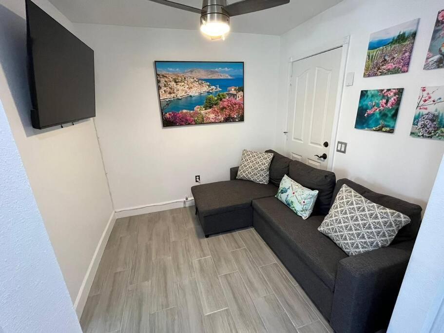 Port Saint Lucie A Little Piece Of Heaven- Peaceful Lake View Apartment- 1 Min From I95 And Turnpike Port St. Lucie Esterno foto